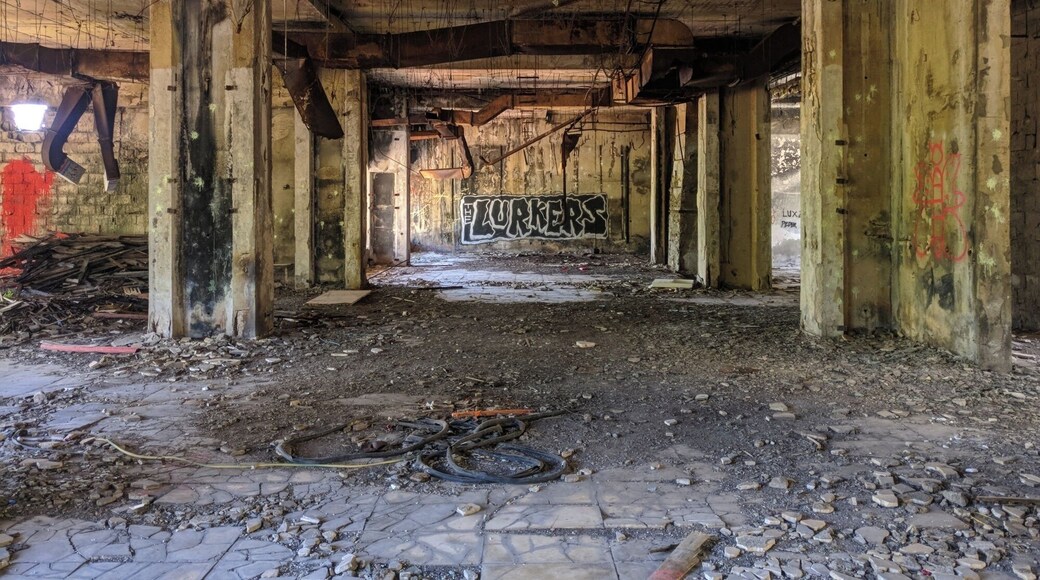 Inside the Kupari Hotel, one of a number of abandoned hotels in the Kupari complex.
Once a beautiful beachfront resort it was heavily damaged in the Croatian war of independence and has sat abandoned since.
#Abandoned