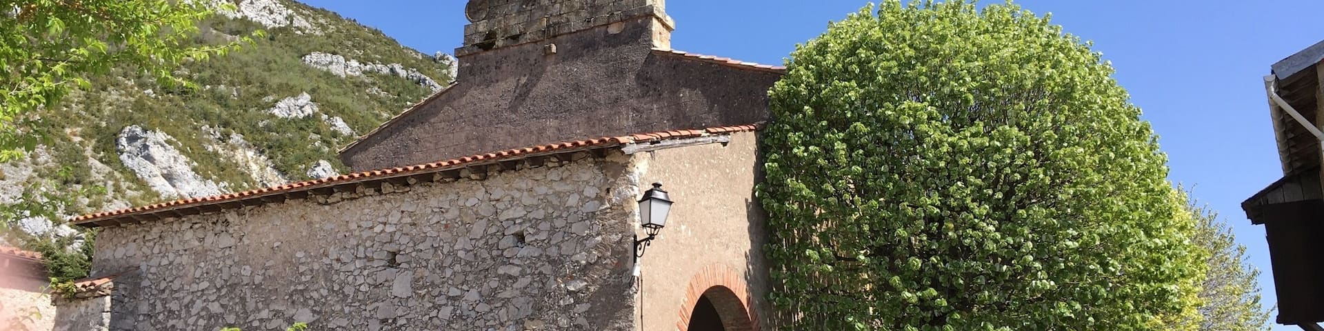 Petite eglise du village