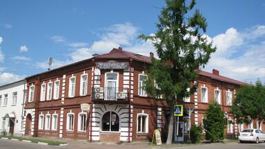 Toropets.The first mention of the city in the annals refers to the year 1074. The city itself is first mentioned in documents under 1168 as the center of an independent Toropets principality (by the 12th century, perhaps, the ancient ramparts preserved in the center of the city, probably filled with the first Toropets prince Mstislav Rostislavich the Brave â son of Smolensk Prince Rostislav)