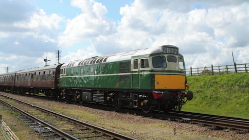D5401 at Quorn, northbound