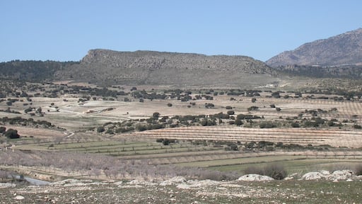 Molata de Casa Vieja (1.445 m) near Almaciles (Spain). This was the place of an important iberian oppidum. SE view.