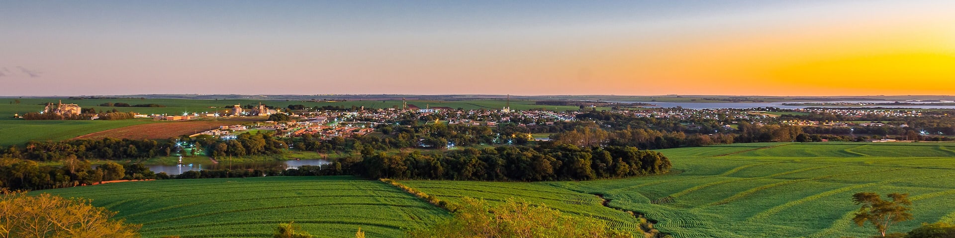 Amanhecer em Cores - Primeiro de Maio - Paraná, Brasil
