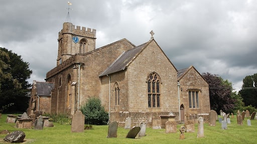 St Michael and All Angels' Church, Haselbury Plucknett