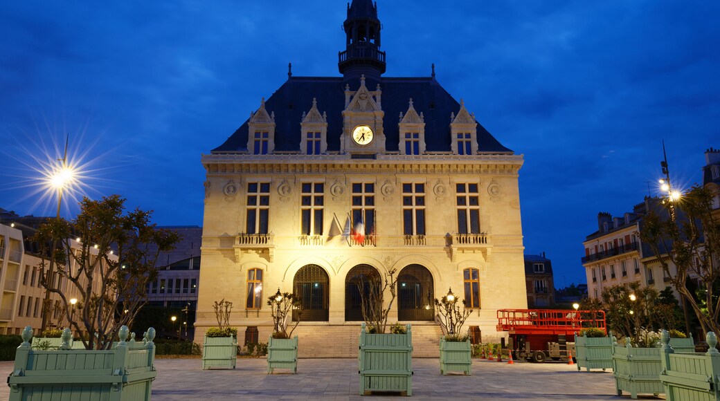 The town hall of Vincennes city at dawn. It is listed as historical monument. France.