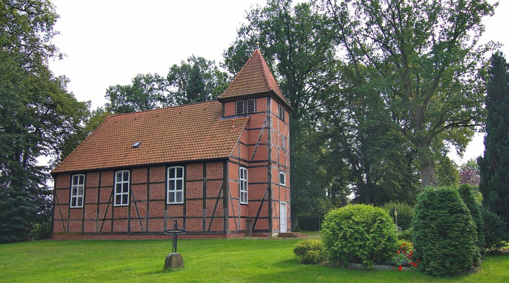 Fachwerkkirche zu Ribrau (Zernien), Niedersachsen, Deutschland im Jahr 2011