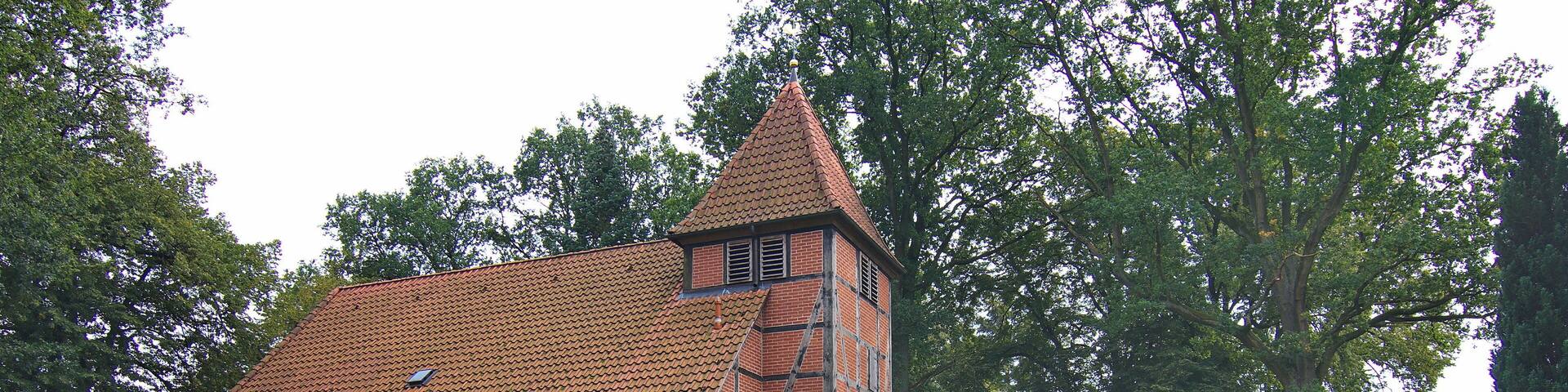 Fachwerkkirche zu Ribrau (Zernien), Niedersachsen, Deutschland im Jahr 2011