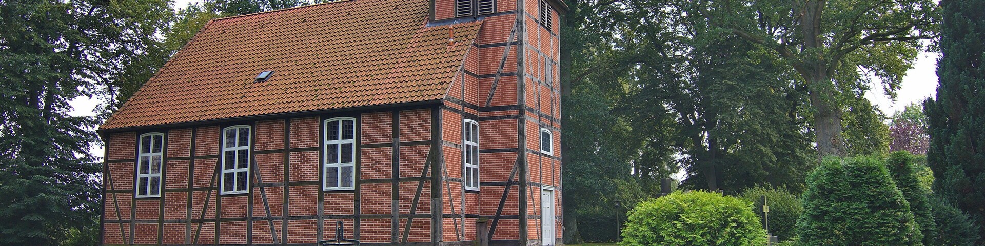 Fachwerkkirche zu Ribrau (Zernien), Niedersachsen, Deutschland im Jahr 2011