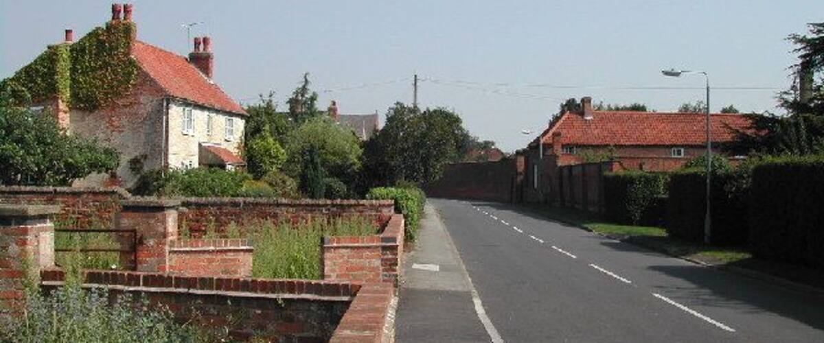 Main Street, Hoveringham. Hall Farm is top right and Flora Farm to the left