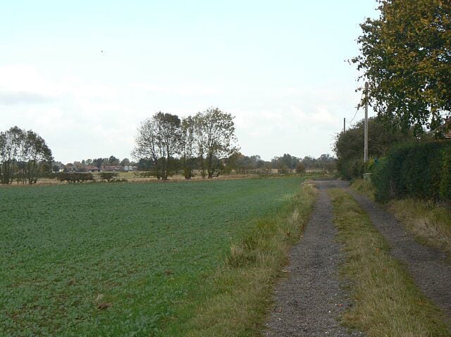 Track and footpath. The track would have formed the tradesman's access to the back of Fernhill House 1551449, but is also part of the footpath link between Hoveringham and Caythorpe.