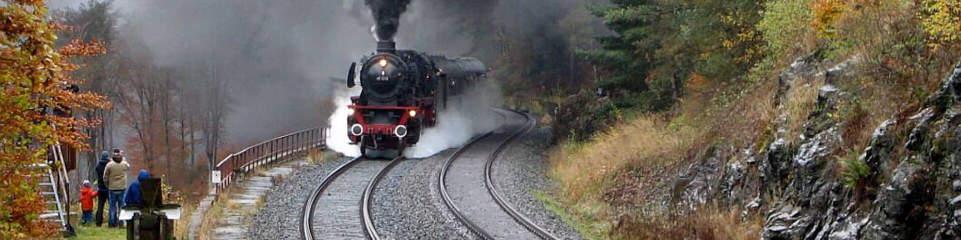 41 018 climbing the Schiefe Ebene, 01 1066 pushing