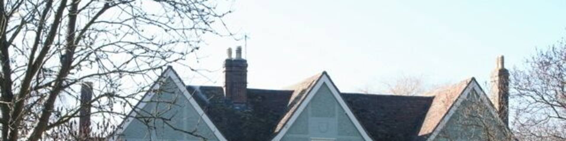 De Freville Manor House opposite Granham's Road, Great Shelford. The front has extensive pargetting.