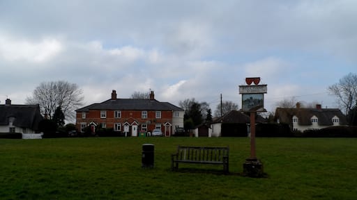 Green and village sign, Belchamp St Pauls