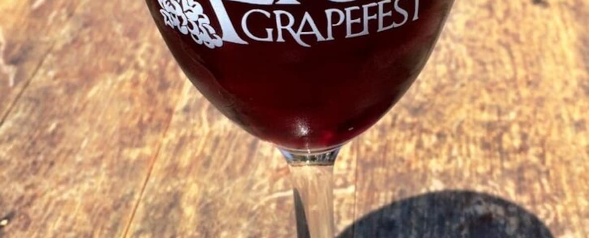 Beautiful little town hosting the "Altus Grape Festival" - much to see, much to hear and much to drink!