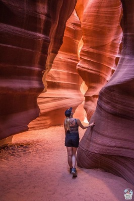 Beautiful shapes of Antelope canyon.
#cherryontheworld #usa #antelopecanyon #travel #travelblogger #canyon