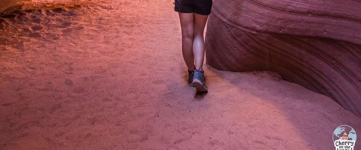 Beautiful shapes of Antelope canyon.
#cherryontheworld #usa #antelopecanyon #travel #travelblogger #canyon