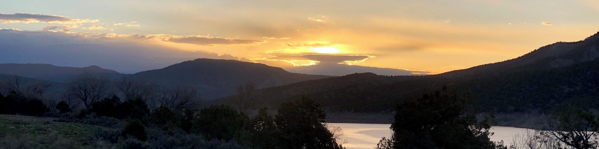Sunrise over Navajo Reservoir in Arboles,CO.