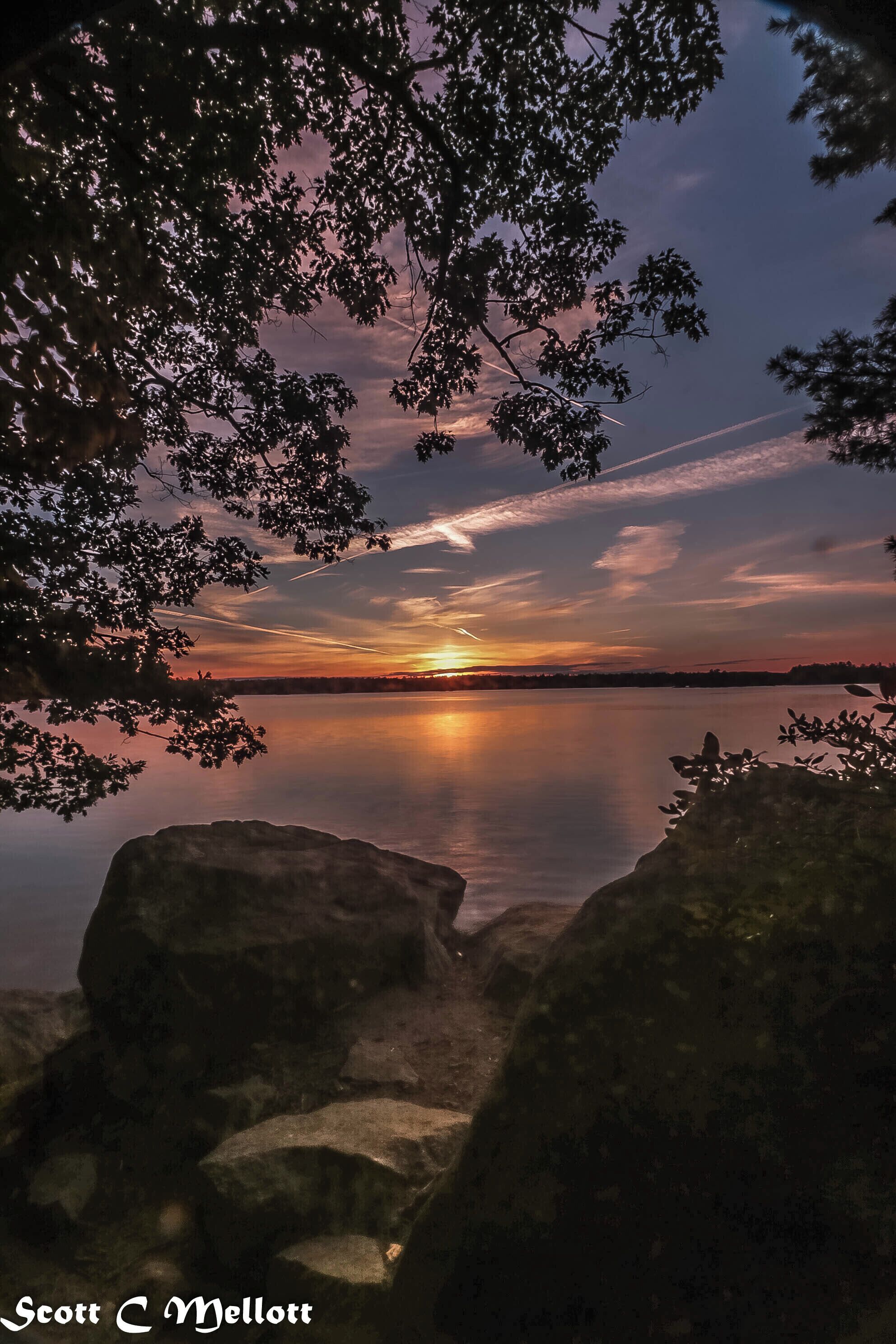 A nice sunset to end the month of September in New Hampshire along the eastern shore of Massabesic Lake in Auburn, NH.

Tech info:
Camera: Canon 80D
Lens:  10-18mm 
Focal Length: 10mm
ISO 100
Exposure: 1.0 sec at f/22
Filters: CPL and 4 stop ND graduated

#golden #bvssquad