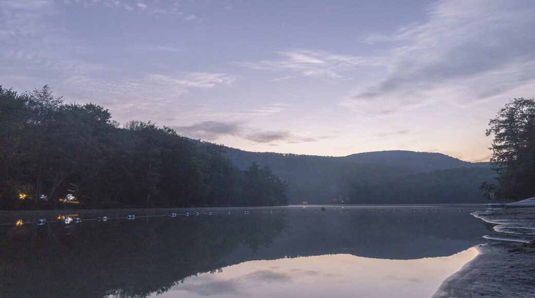 Little Pond
#catskills #littlepond #lake #pond #camping #weekendgetaway #nature