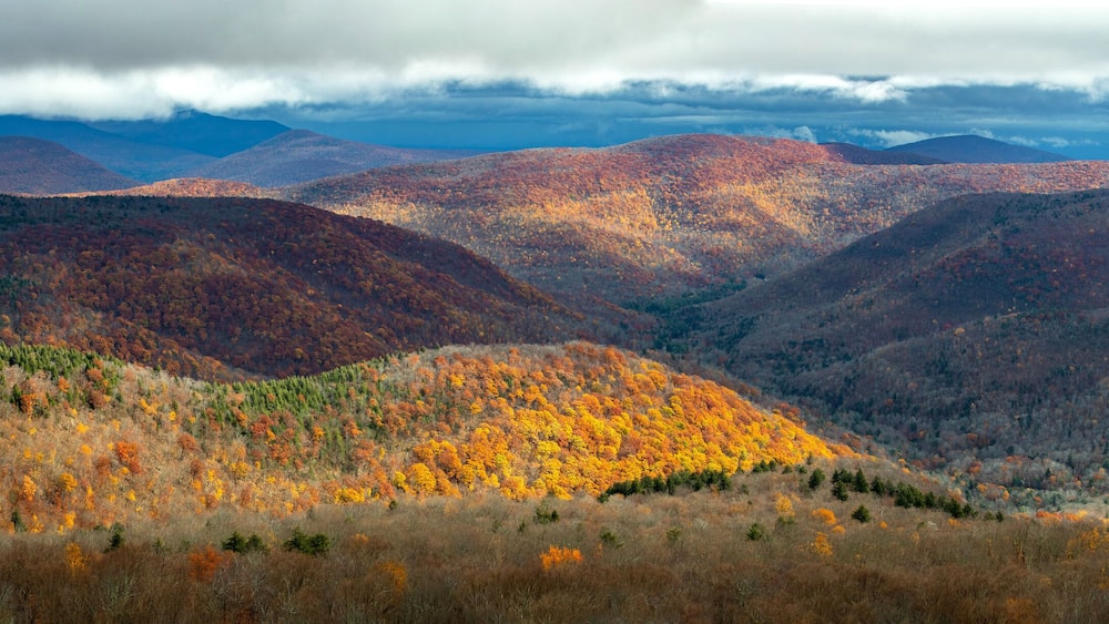 Large panoramic view of Catskills mountains at fall from above
