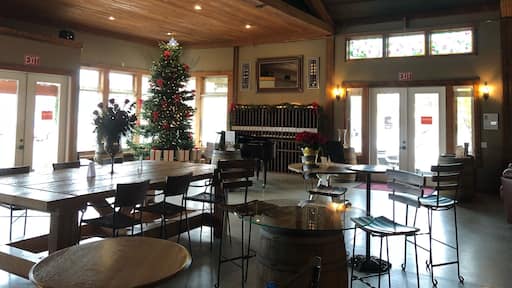 Nice wine tasting room in Amity. Very nice selection.