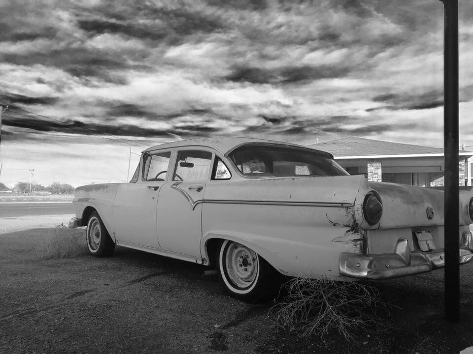 Midpoint on Route 66... the half way point in Adrian, Texas on one of the most famous highways in the USA... 1139 miles to Chicago and 1139 miles to Los Angeles

#ontheroad