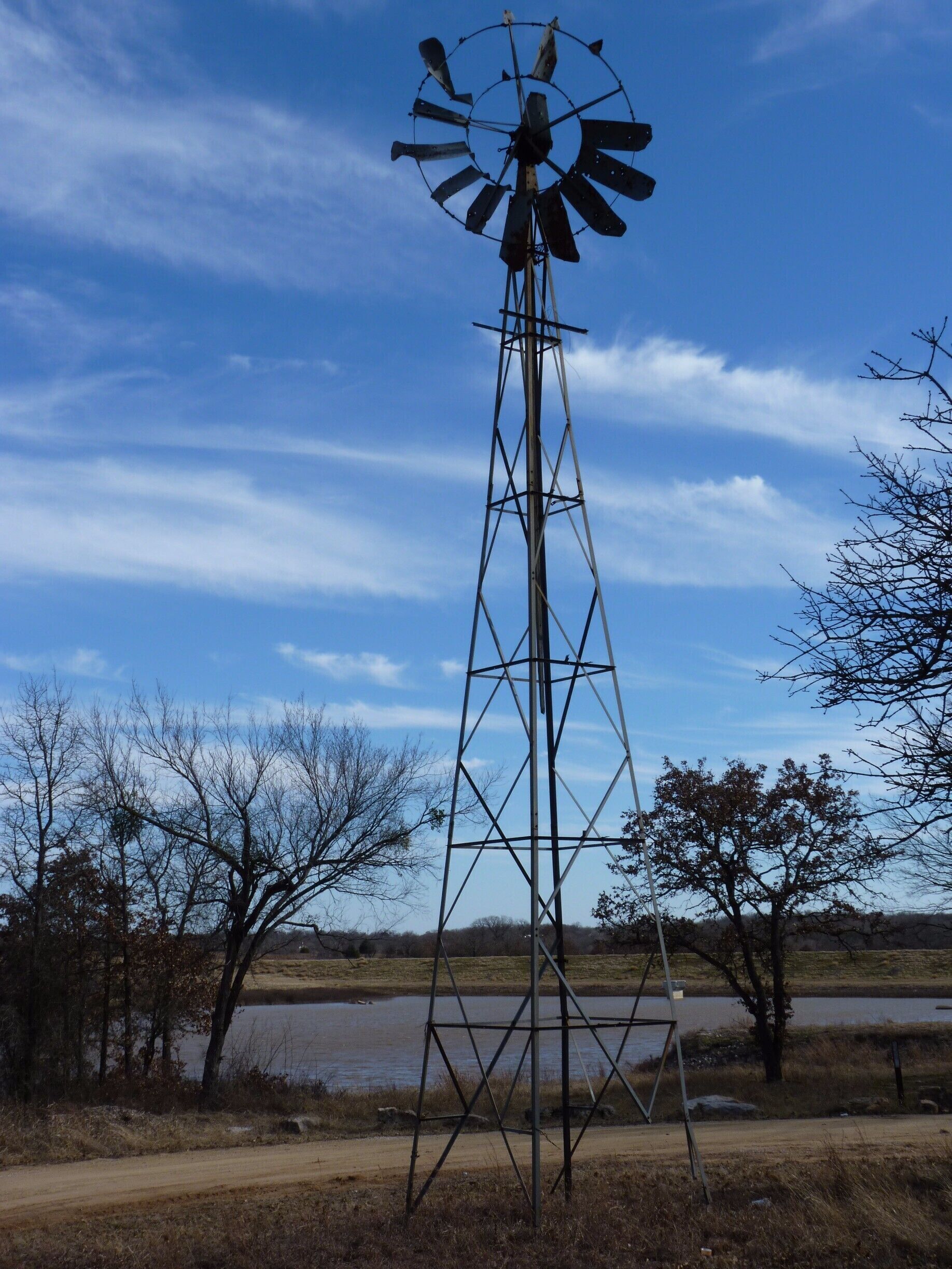 Windmill Lake #findingtheuniverse