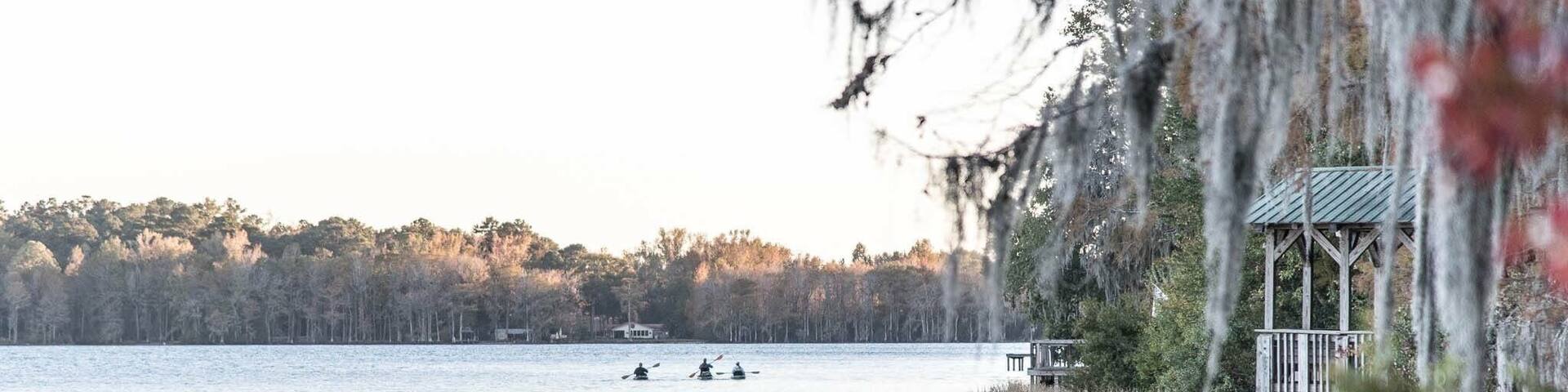 I can say I "live in Florida" but AL is just a skip away... but beautiful! Such a great park for a stroll :)