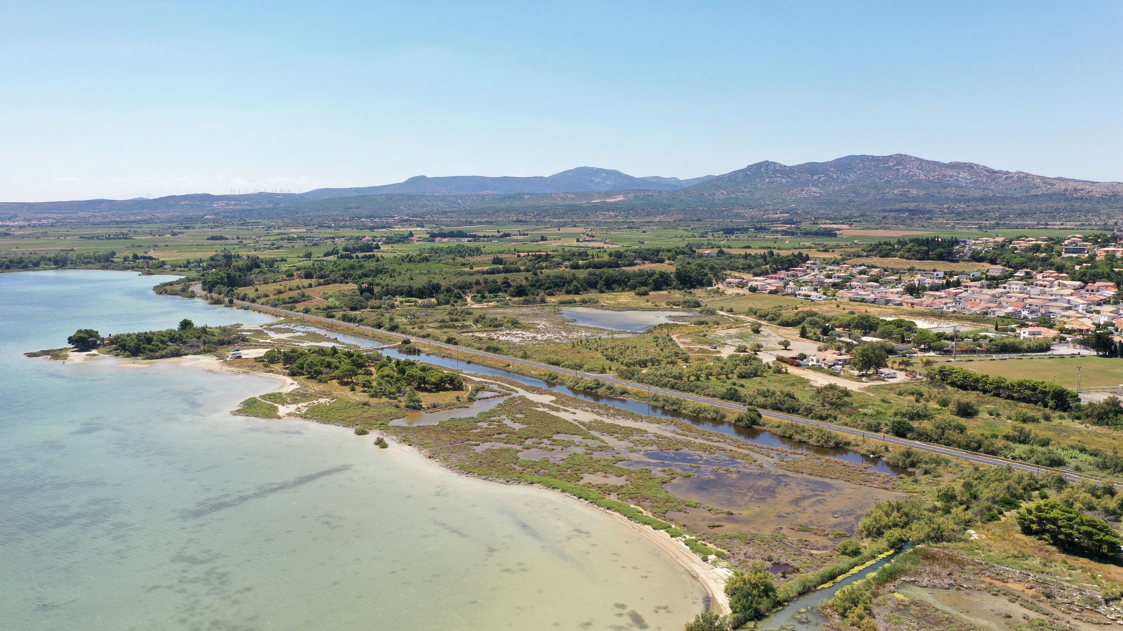 survol du parc naturel régional de la Narbonnaise