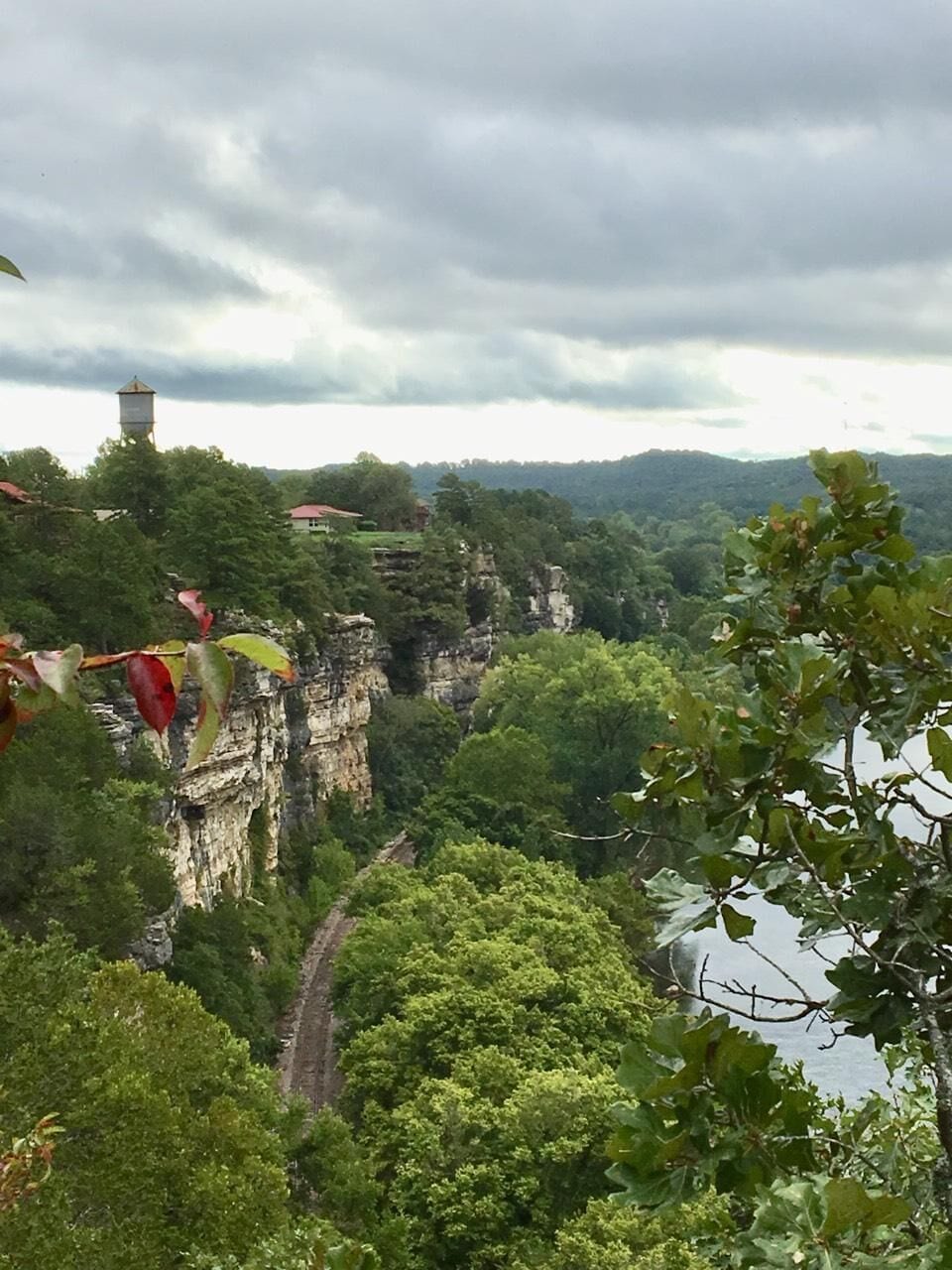 Beautiful spot overlooking the White River and Calico Rock