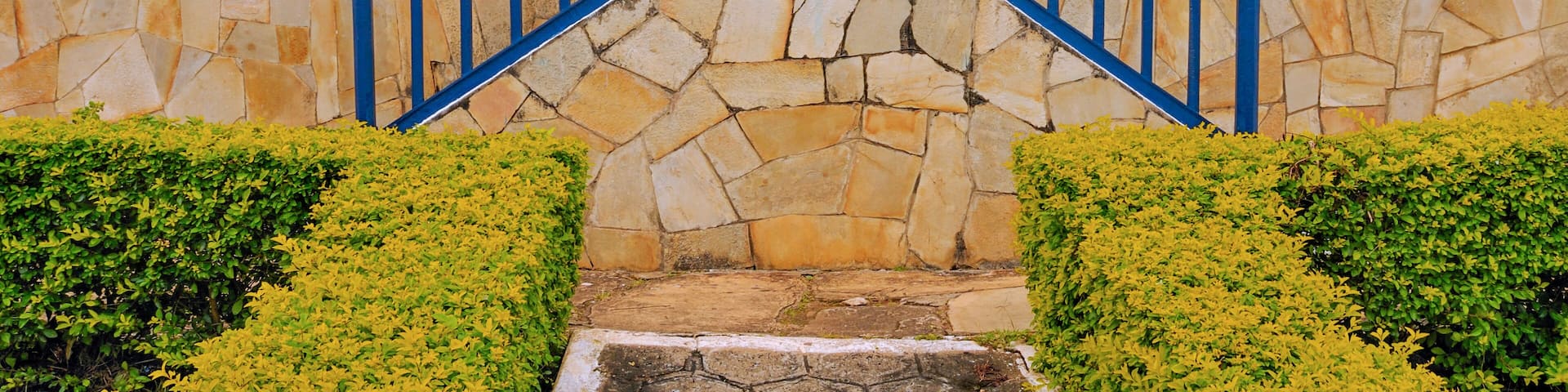 Colonial house door and windows in Corumbá de Goiás. This city was founded in 1730 by the Bandeirantes, explorers came from Sao Paulo State in search of gold. Goias, Brazil, 2019