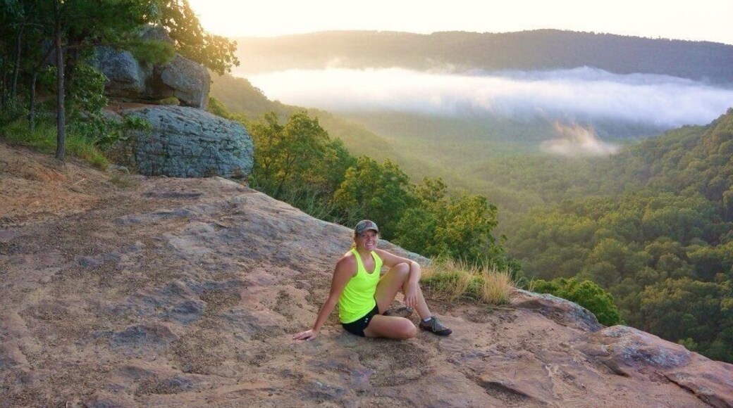 Sunrise view from Hawksbill Crag
