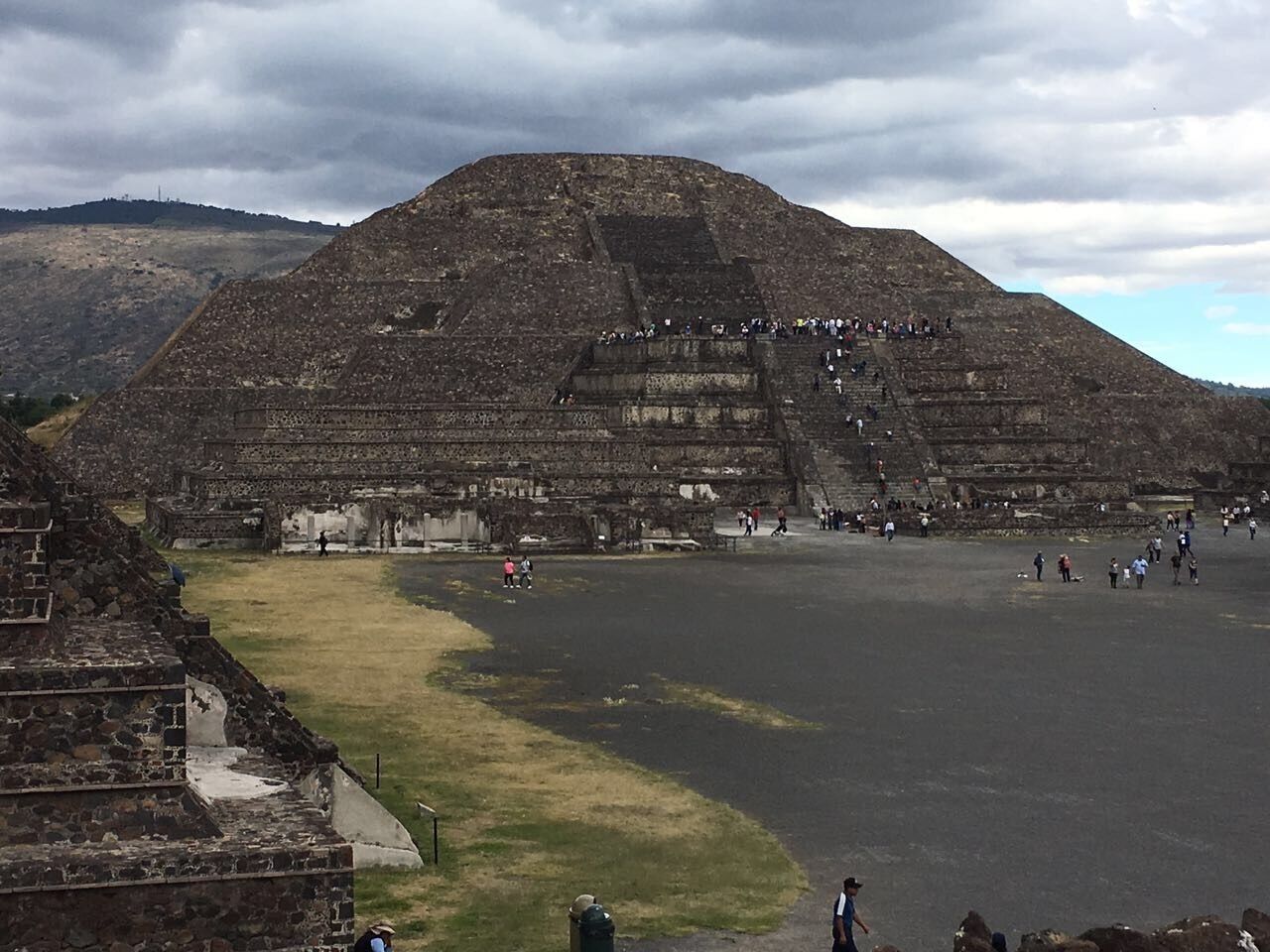 Half day trip here from Mexico City or on your way to the airport definitely with it!  Fascination place to visit