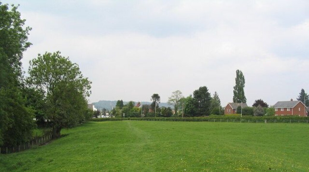 The Dyke and its Path at Four Crosses