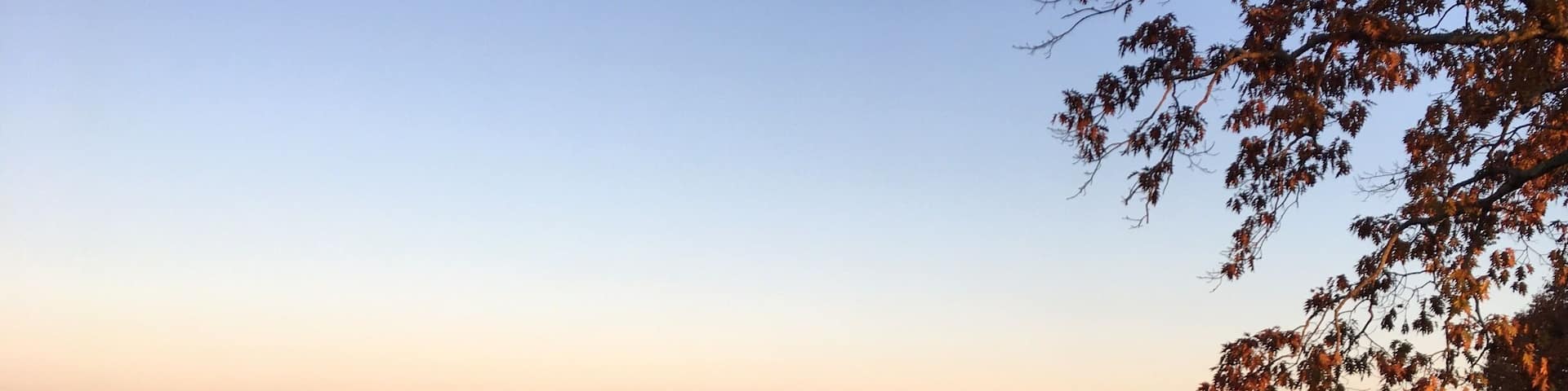 A small hike down to the valley where you'll find a few waterfalls (depending on rainfall)
Beautiful trip! Great for a short adventure!