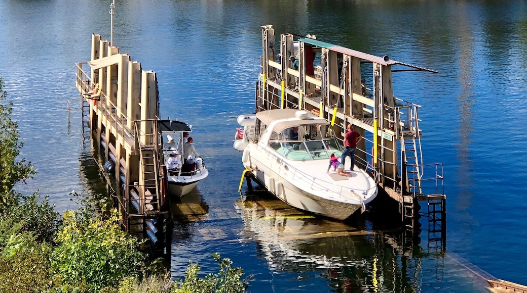 The Big Chute Marine Railway is a one-of-a-kind experience. The Cottage area in Canada has so many beautiful sites.