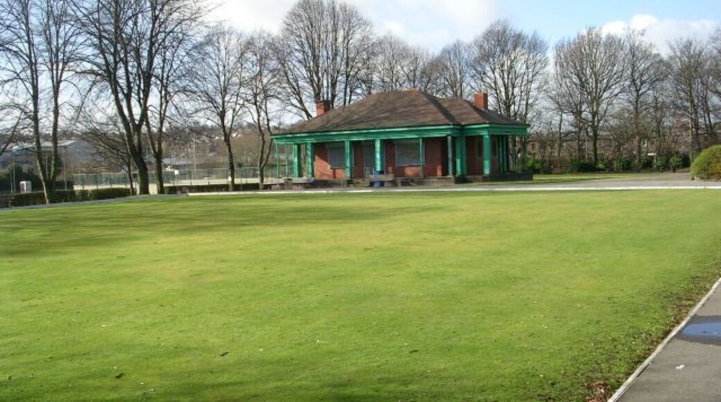 Crown Bowling Green - Park - Westgate