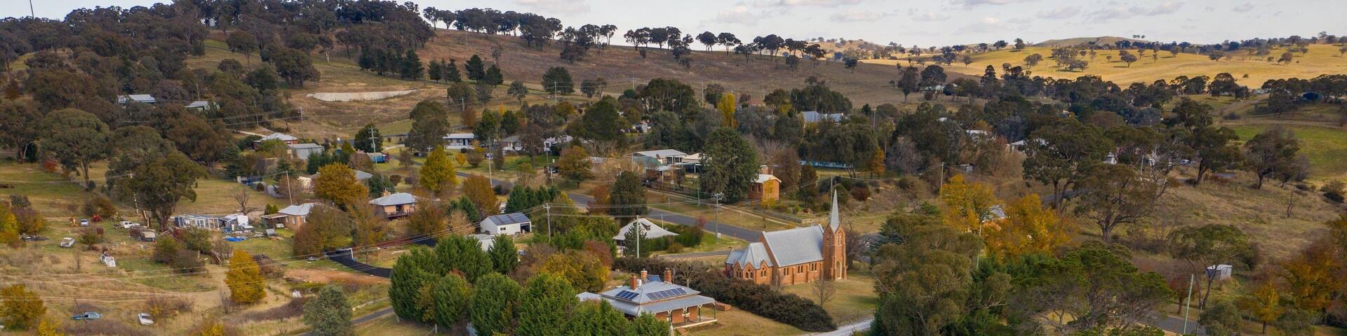 Rockley showing landscape views and a small town or village