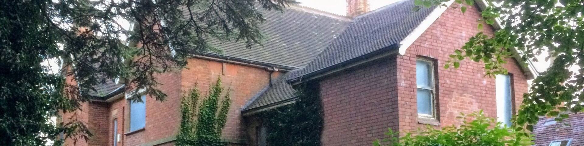 A very creepy abandoned house in Heather, Leicestershire. Thinking it's Victorian? I heard about it from my son - so of course I had to take a look. I was not expecting this. The house can not be seen from the roadside. There is a long, tree-lined overgrown track leading up to it. The garden is huge with mature trees. Sadly, its now neglected & I'd love to know why...
