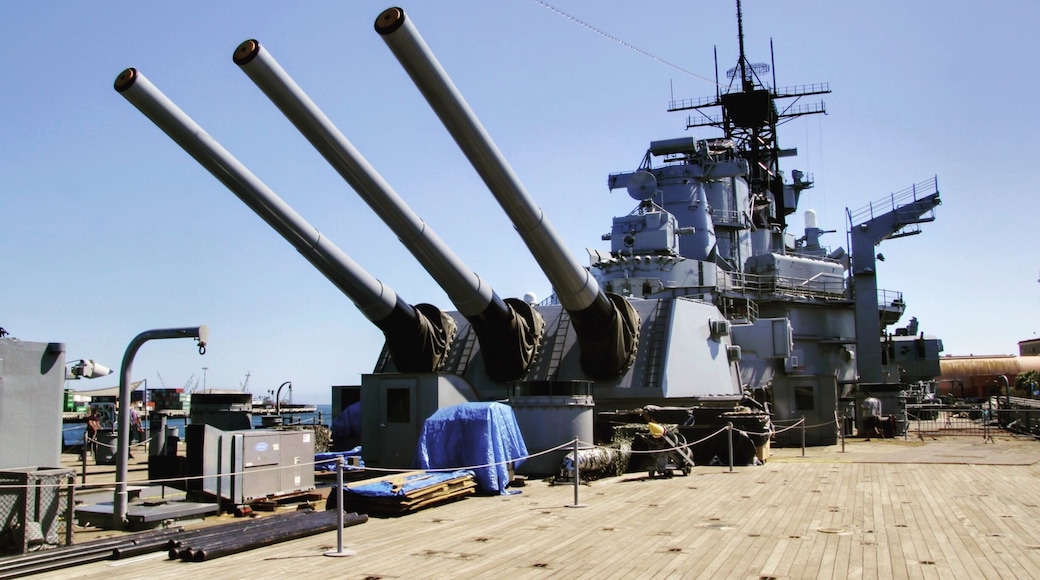 USS IOWA