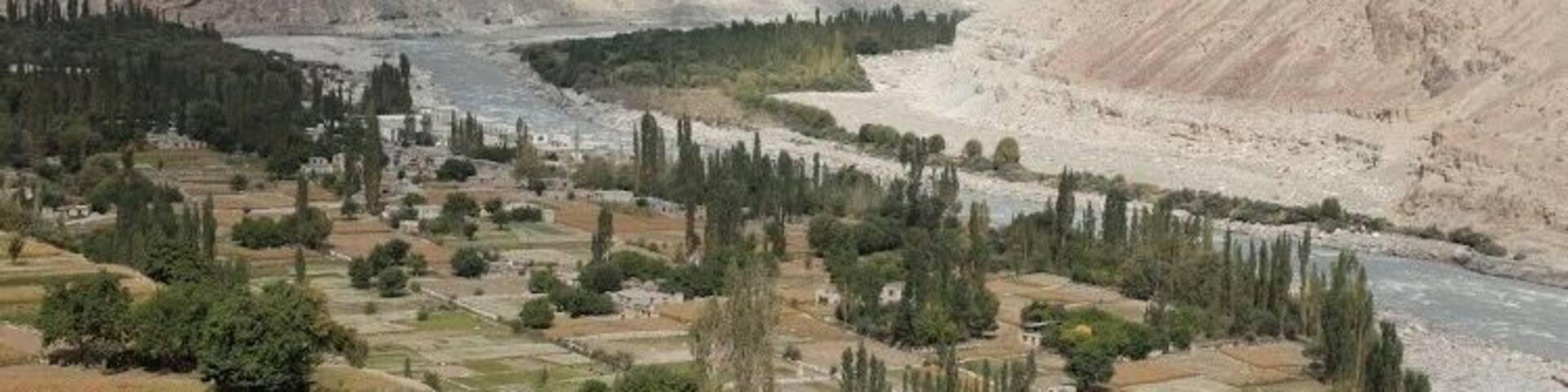 A serene village on the hill. You could arrange your trip from Leh provided by many travel agents. It takes about 6-7 hours drive. Stay alert of the bumpy roads. Once you reach the village, you will find an amazing view of hill and Shok river. Totally a perfect place for someone who loves an adventure
.
.
#troveon #mountains #visitturtuk