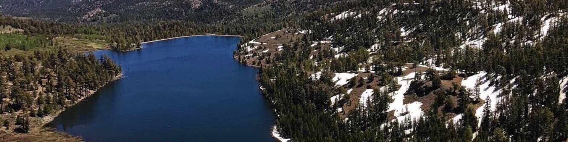 I find the difference in weather amazing at this lakeâïžâïž
#Adventure #AdventurePhotoContest