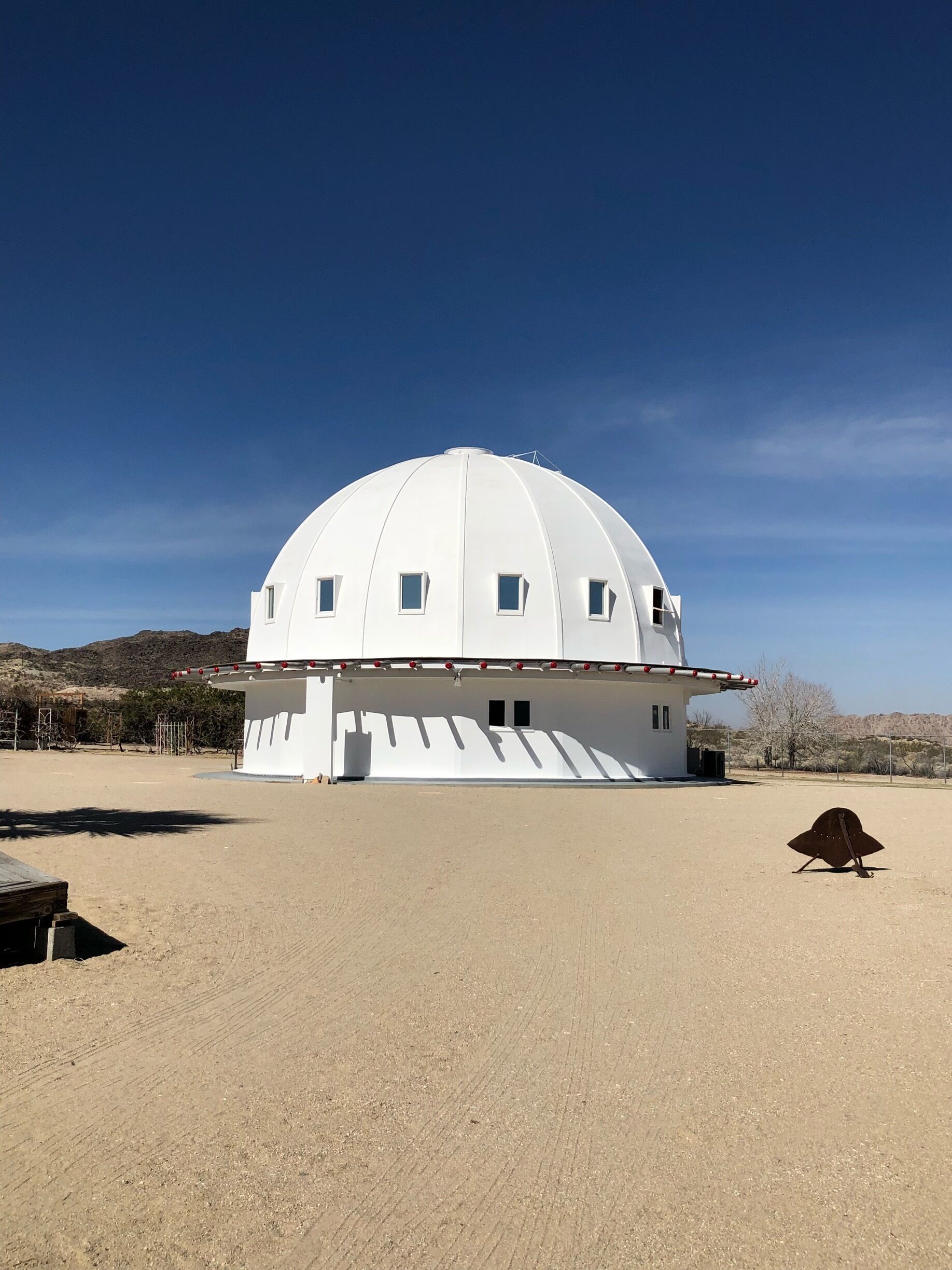 Return to the #integratron for another #soundbath #joshuatree #lifeatexpedia 