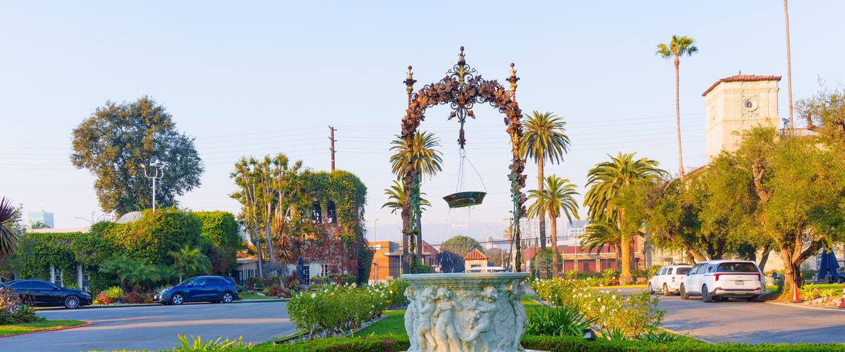 Historic Fountain Amid Lush Gardens at Hollywood Forever Cemetery