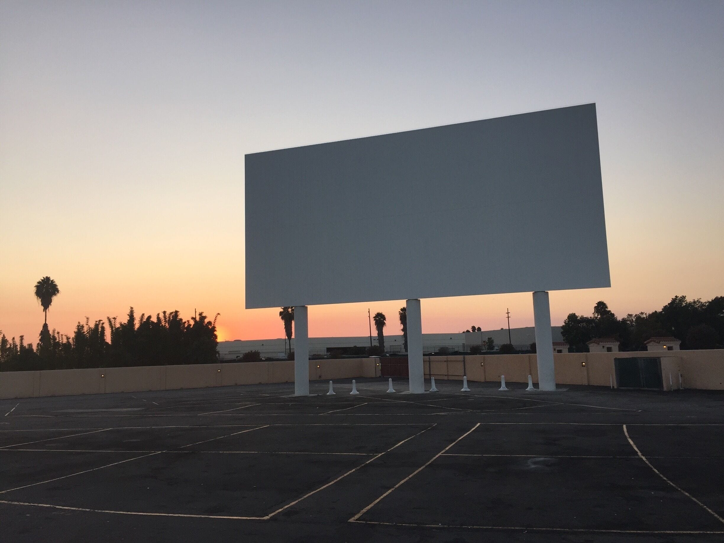 Cool spot to bring the family or hangout with friends and enjoy a 2x1 of Hollywoods latest features they even aloud you to bring you own food and soft drink but the do offer your classic movie snacks paramountdrivein.com