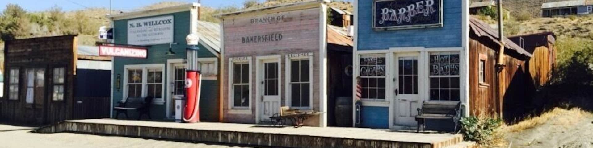 The bustling metropolis of Randsburg, CA.