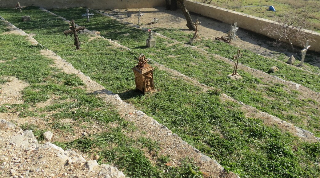 Hameau de Périllos, Opoul-Périllos, Pyrénée-Orientale, Languedoc-Roussillon, France. Camera location 42° 53′ 49.48″ N, 2° 50′ 47.66″ E View this and other nearby images on: OpenStreetMap - Google Earth 42.897079; 2.846572