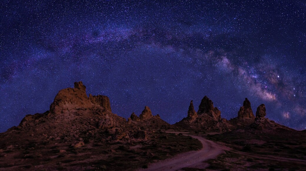 A Martian landscape in California, the ethereal Milky way floating above sets the mood, it's hard to believe you are only 2.5 hours from Los Angeles. I try to take advantage of my surroundings as often as possible. So get there and explore.
.
.
.
#natgeo #natgeotravel #NatGeoYourShot #TLPicks #livetravelchannel #GuardianTravelSnaps
#cnntravel #RTWChat #BDTeam #bbctravel #fodorsonthego #lonelyplanet #roadtrip #bvssquad #visitcalifornia #westcoast_exposures #travelcalifornia #california #southerncalifornia
35°37'03.9"N 117°22'05.2"W
Tip: its about a 5 mile gravel road once you leave the pavement, an average ca can make it going slowly