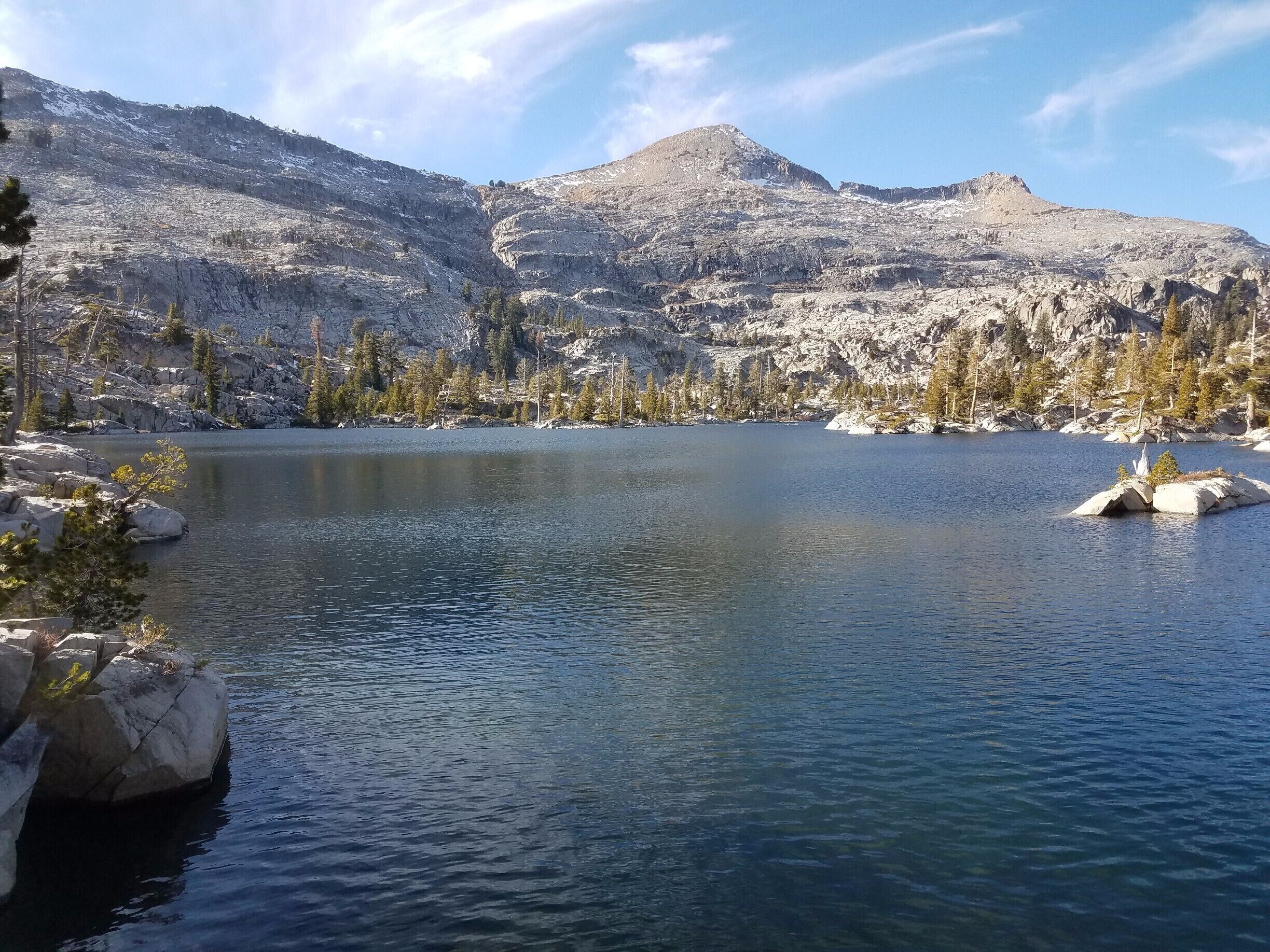 Discovering lakes in desolation wilderness is always rewarding, but climbing up the side of a 1500 waterfall to discover Ropi Lake in the Desolation Wilderness, is incredible. Deep Blue Water Lake with in a day hike of the HWy 50 . Great Day trip or short Backpacking trip near Lake Tahoe,