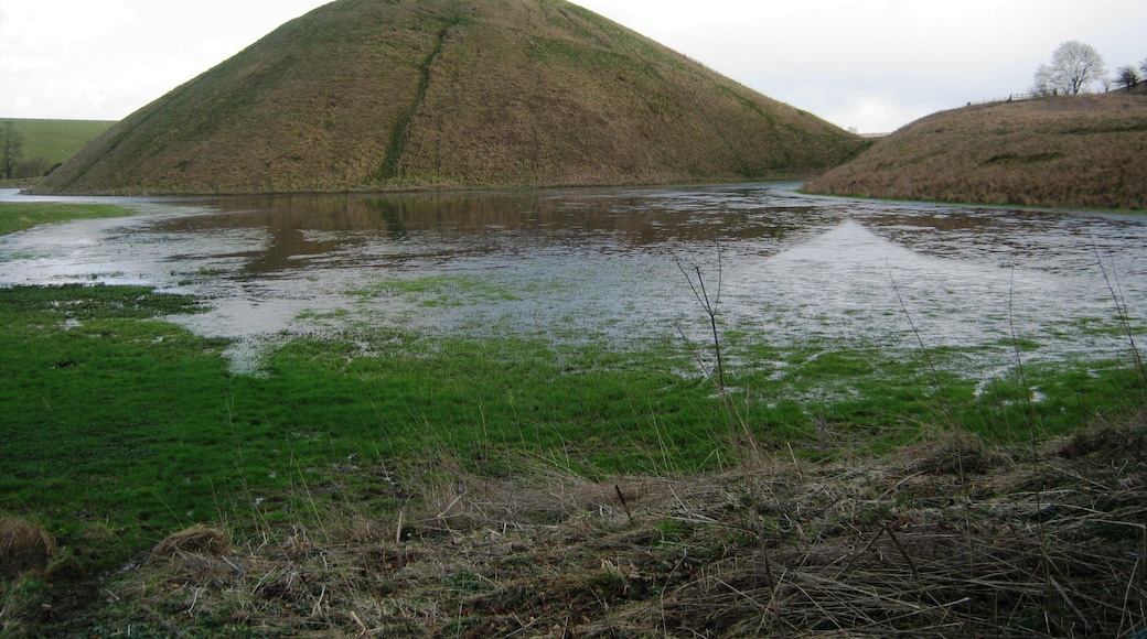 Silbury Hill.