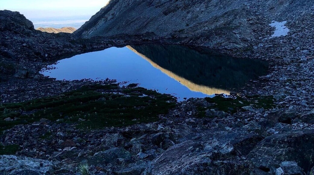 The approach into Mt. Blanca is covered with beautiful ponds that take your breath away, especially if you were to jump in one! #AwesomeAdventure #Mybackyard #Iphonephotography #14erns #Colorado #SpanishPeaks